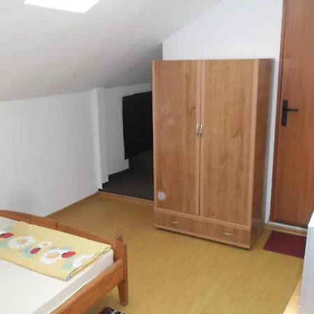 Vila Nino Filip 2*